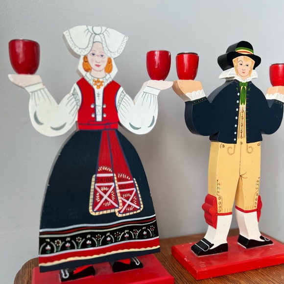 Pair of vintage Scandinavian wooden candlestick holders - Picture 6 of 12